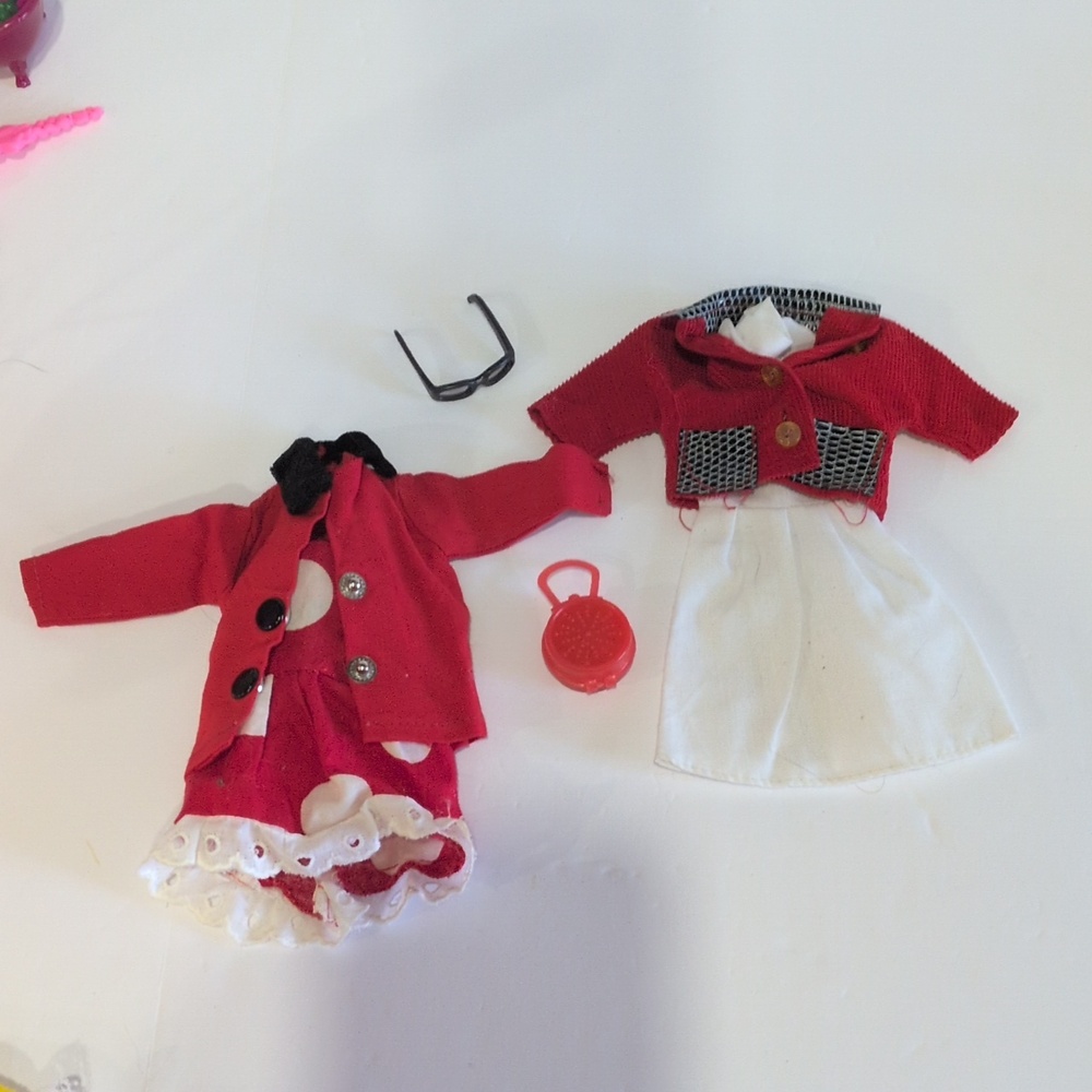 1966 Barbie With Impressive Wardrobe And Accessories - Picture 10 of 12